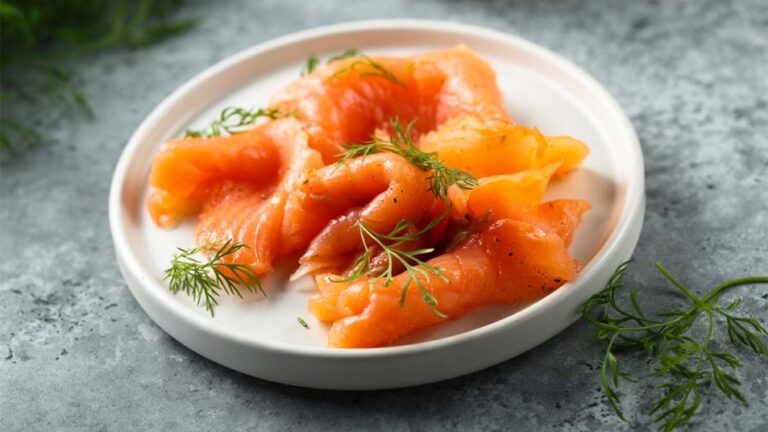 Low Sodium Smoked Salmon: Health-Conscious Options in Smoked Salmon